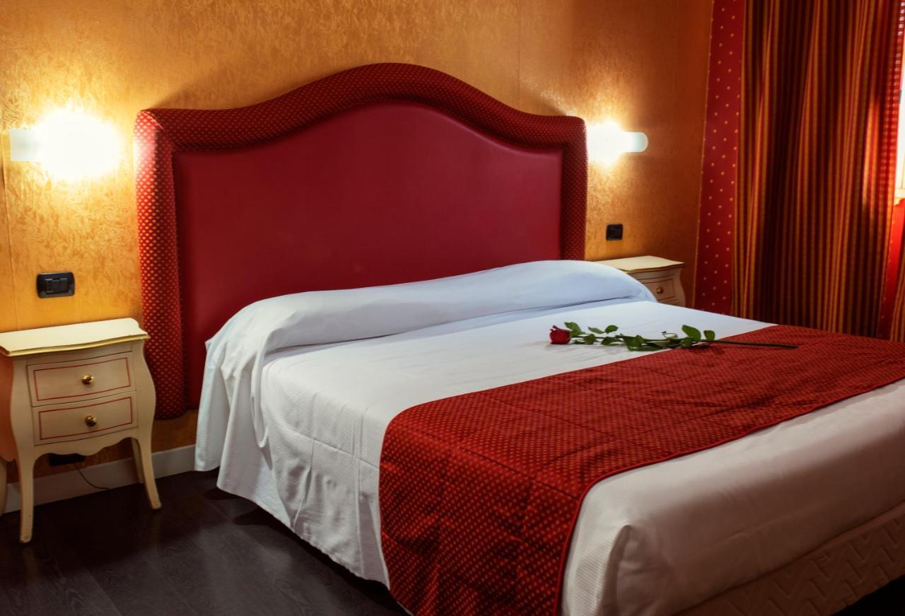 Hotel - Motel Flower Gropello Cairoli Exterior foto